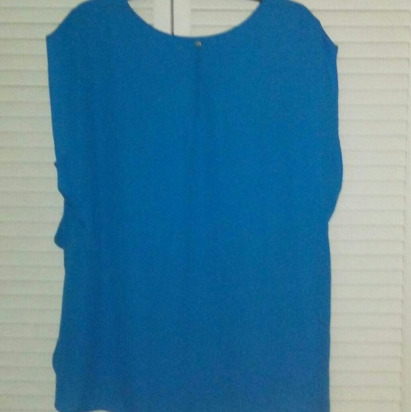 Blue shirt - Picture 1 of 1